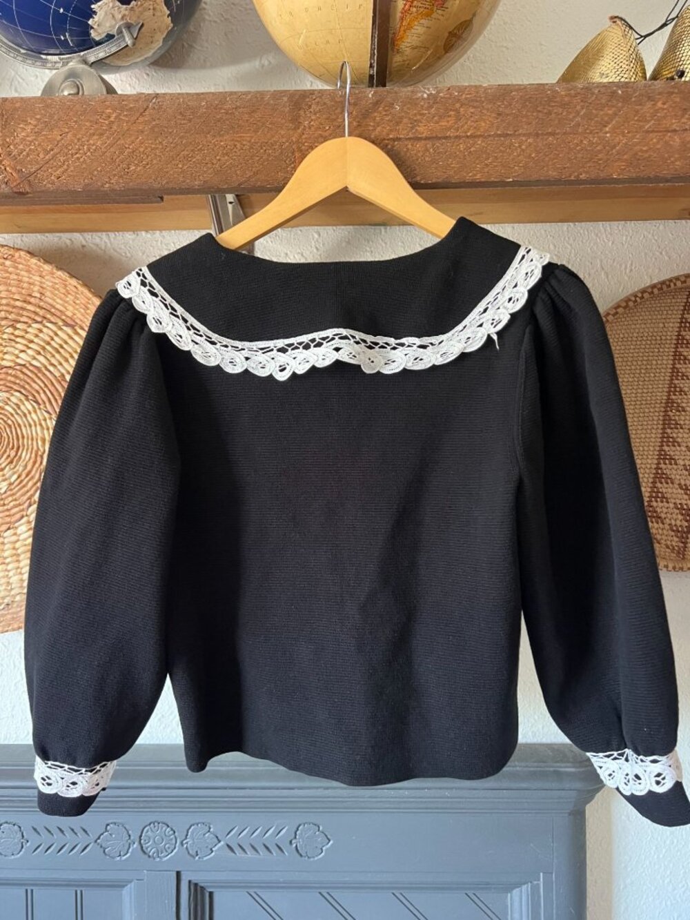 Maje Mirandal Black knit cardigan with large contrast collar Romantic Large - Picture 5 of 9